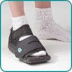 DeRoyal Hospital Grade Post-Op Shoe, Med-Surg * Black, Male, L * 1 Per EA STAT  Brand DS1016-14 - Home Health Superstore